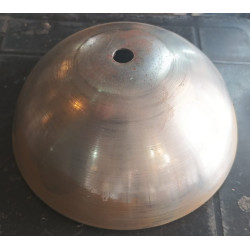 Pieza metálica nro 123, diámetro 137mm, altura 60mm, con 1 perforación